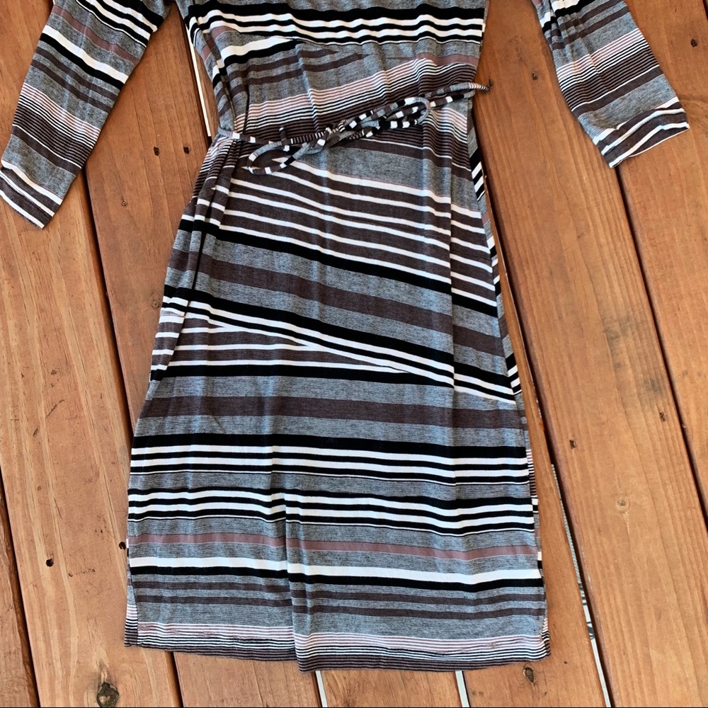 🌏4/$25 Motherhood. Maternity Dress Size M - Picture 5 of 5